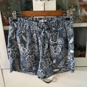 Joie sz S Floral Blue Women's Shorts like new!